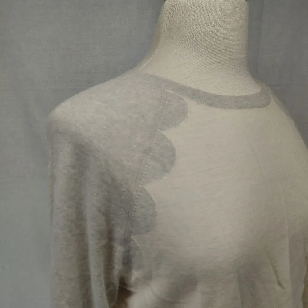 J.Crew Ringer Style LS Crewneck lightweight sweater cream/ gray SZ M